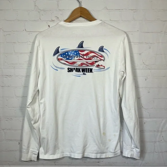 Vineyard Vines T-Shirt Mens Small White Shark Week Long Sleeve Casual Pocket - Picture 2 of 7
